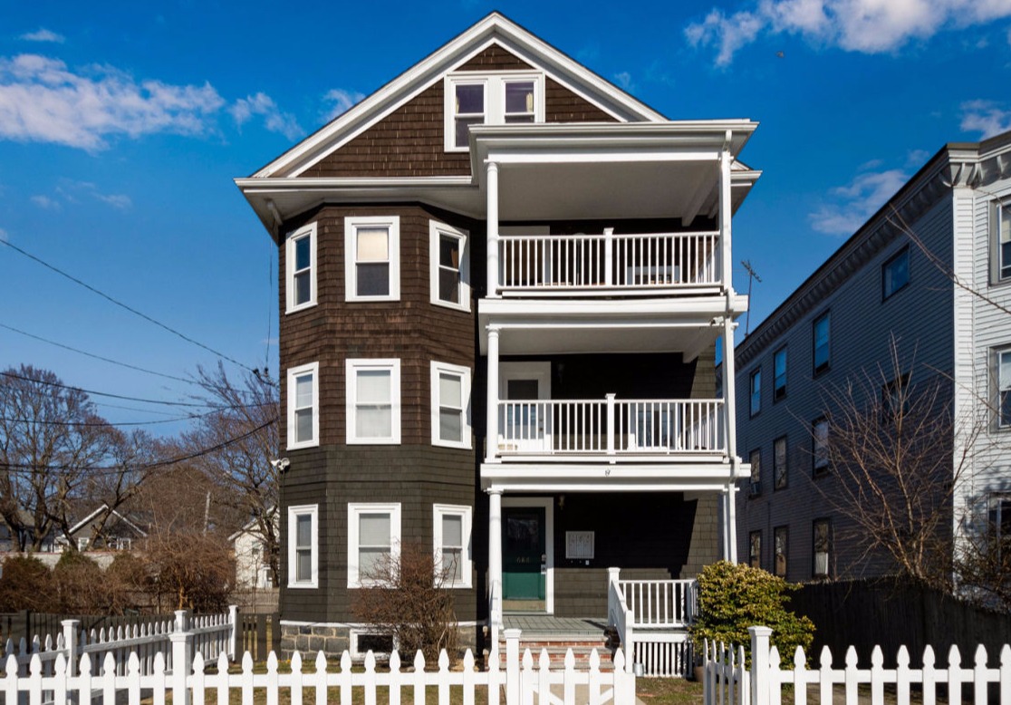 Hyde Park condo offered by Trisha Solio